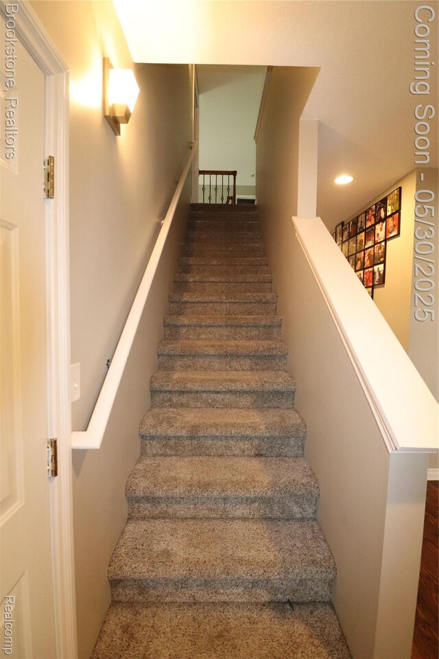 13961 Cobblestone Creek Dr, Belleville, MI 48111 - stairway with recessed lighting