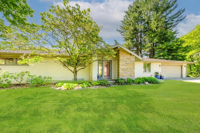 1522 S Riviera Dr, Stevensville, MI 49127 - photo 1