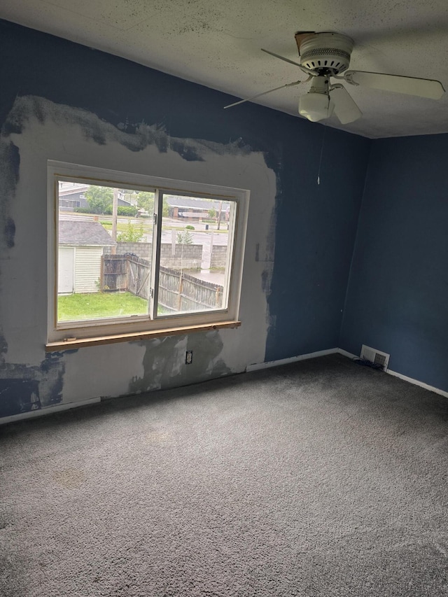15495 Chelsea, Redford, MI 48239 - unfurnished room with carpet and ceiling fan