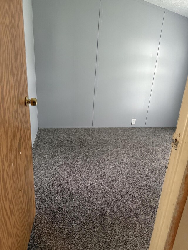 501 N US-131 Hwy # 17, White Pigeon, MI 49099 - empty room featuring carpet floors