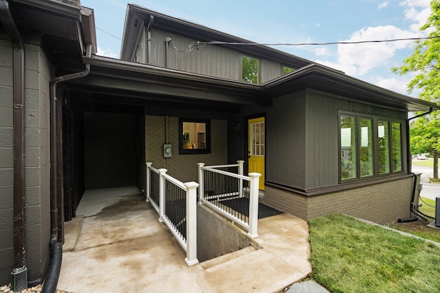 2316 Brockman Blvd, Ann Arbor, MI 48104 - view of front of home with covered porch