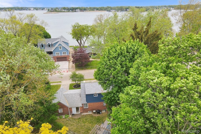 1104 James K Blvd, Pontiac, MI 48341 - aerial view of property and surrounding area featuring a nearby body of water