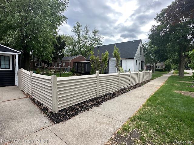 1042 Drexel St, Dearborn, MI 48128 - view of property exterior