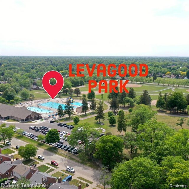 1042 Drexel St, Dearborn, MI 48128 - aerial view of a pool
