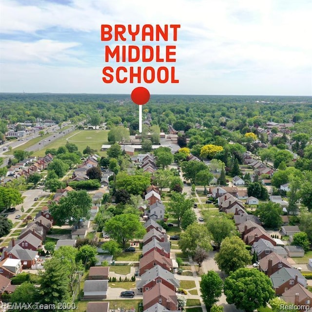 1042 Drexel St, Dearborn, MI 48128 - aerial perspective of suburban area with a heavily wooded area