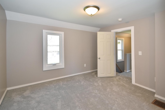 925 Princeton Ave, Kalamazoo, MI 49007 - carpeted spare room with baseboards and a smoke detector