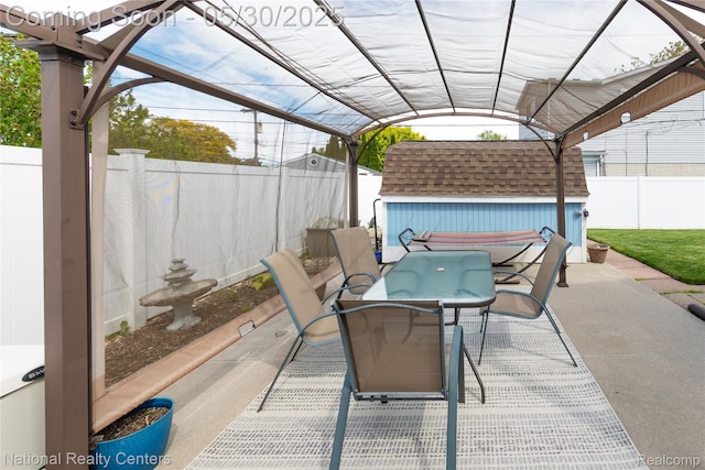 33532 Regal, Fraser, MI 48026 - fenced backyard with a patio area, a shed, and a jacuzzi