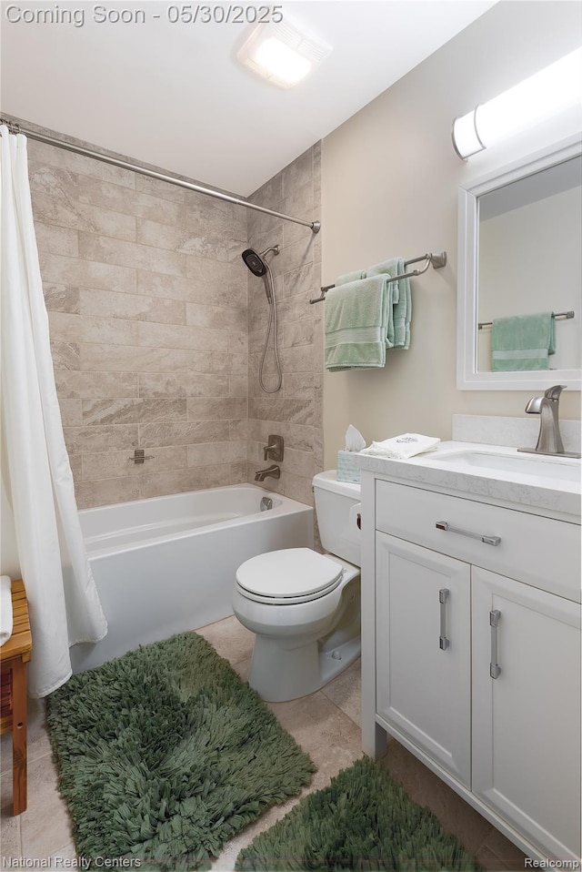 33532 Regal, Fraser, MI 48026 - bathroom featuring shower / bath combination with curtain, toilet, and vanity