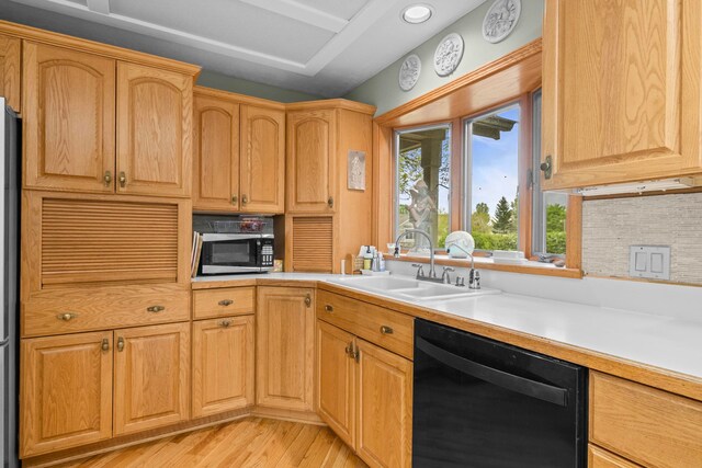 5145 Arrowhead Ct, Williamsburg, MI 49690