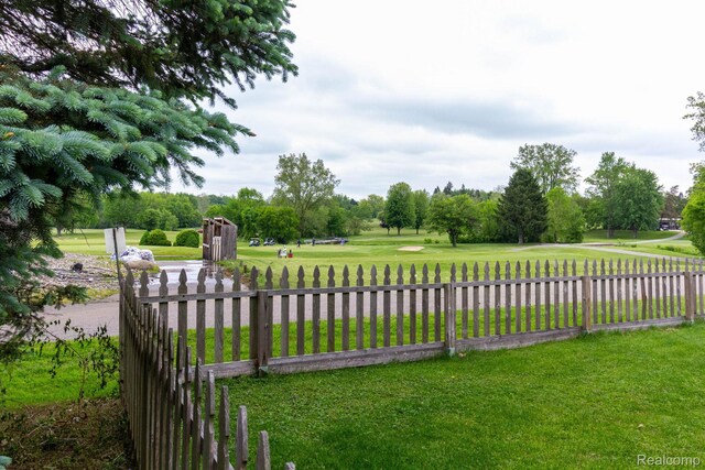 6075 Davison Rd, Burton, MI 48509 - view of yard