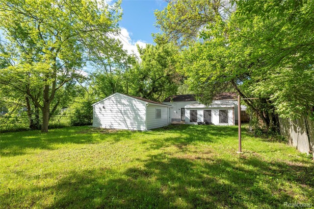 27922 Rosewood St, Inkster, MI 48141 - photo 11