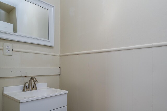 2800 Mayflower Rd, Niles, MI 49120 - bathroom with vanity