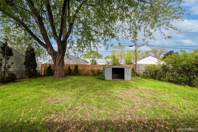 26211 Linwood St, Roseville, MI 48066 - view of yard