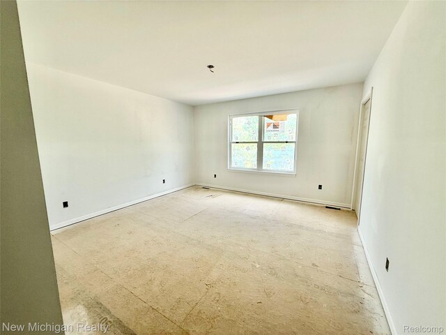7056 Cambridge Dr, Flushing, MI 48433