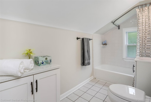 7283 Lozier Ave, Warren, MI 48091 - full bathroom featuring vanity, toilet, vaulted ceiling, baseboards, and shower / bath combination with curtain