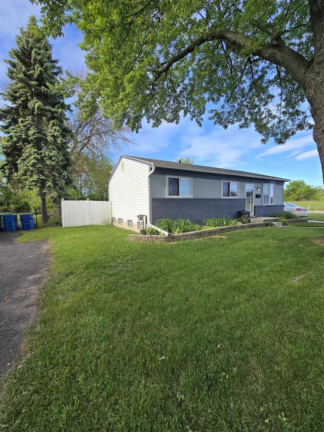 5966 Engleman Ave, Warren, MI 48091 - view of front facade