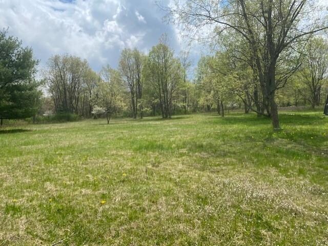 10559 Rosted Rd, Lake City, MI 49651