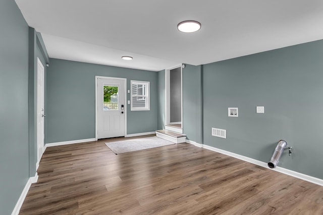 4380 W Chicago Rd, Jonesville, MI 49250 - entrance foyer featuring wood finished floors and baseboards