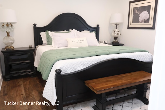 2985 Middle Lake Rd, Twin Lake, MI 49457 - bedroom featuring wood finished floors