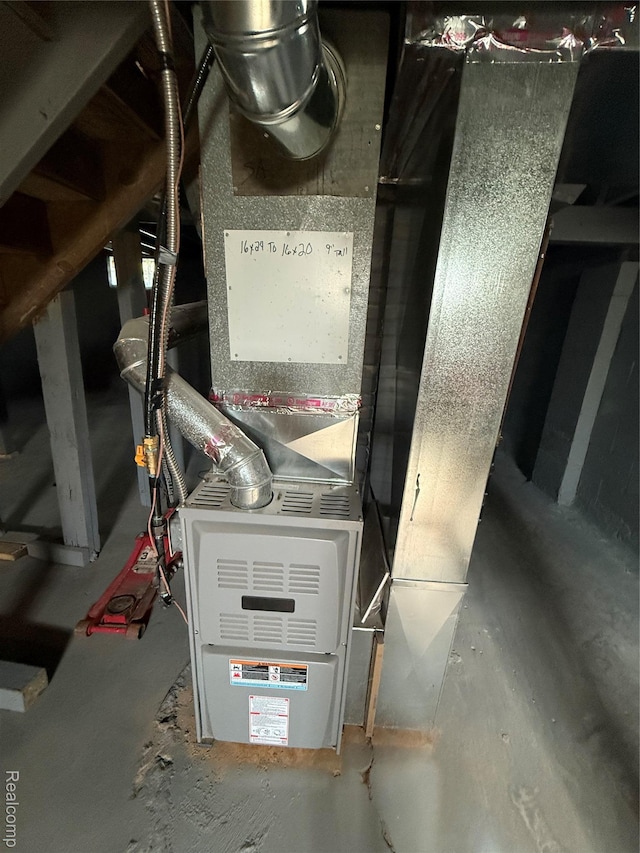 1226 E Princeton Ave, Flint, MI 48505 - utilities with heating unit