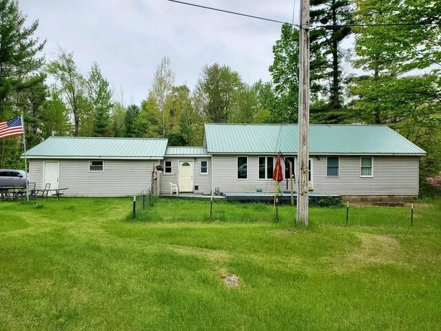 1148 Horseshoe Dr, Alger, MI 48610