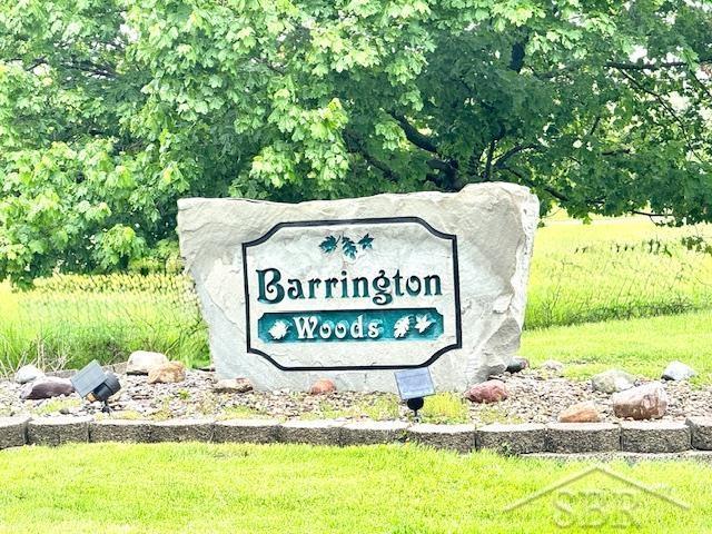 28 Barrington Cir, Saginaw, MI 48603 - view of community sign