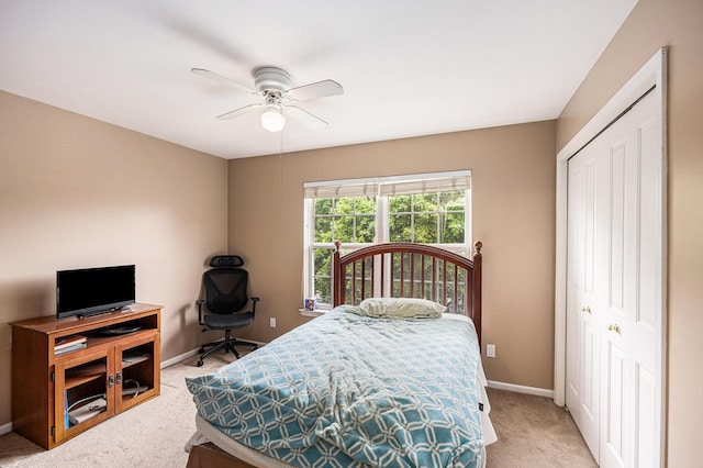 3311 Hickory Dr, Lake Orion, MI 48359 - bedroom featuring carpet, baseboards, and ceiling fan