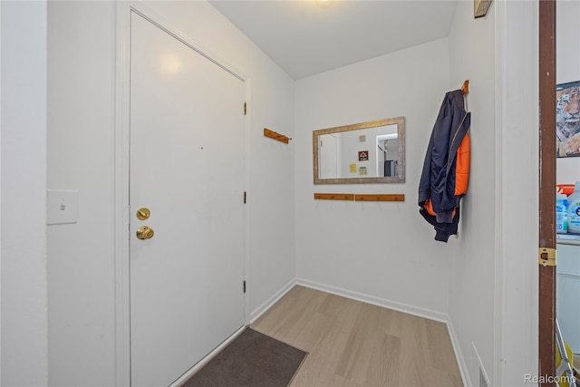 3072 Brewster, West Bloomfield, MI 48322 - entryway with wood finished floors and baseboards