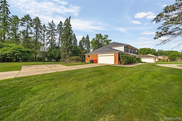 3072 Brewster, West Bloomfield, MI 48322 - view of side of home with a yard, brick siding, and driveway
