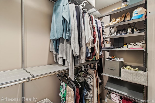 16429 E Horseshoe Trl, Linden, MI 48451 - view of walk in closet