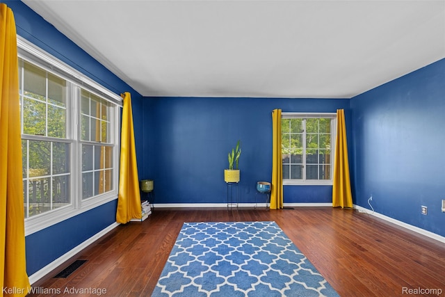 42900 Ledgeview Dr, Novi, MI 48377 - spare room with wood finished floors and baseboards