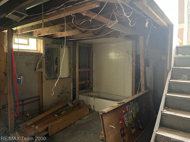 8505 Heyden St, Detroit, MI 48228 - view of below grade area