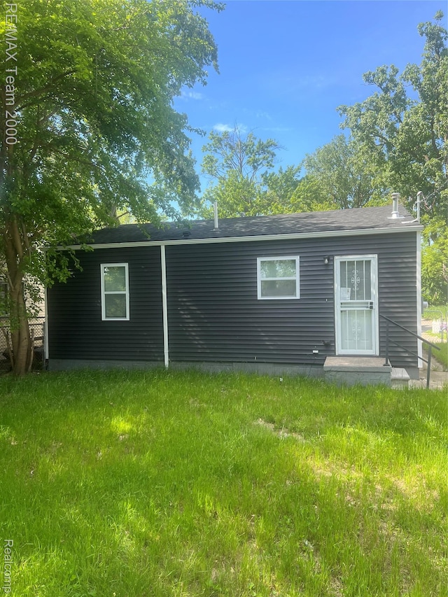 26017 Stanford St, Inkster, MI 48141 - view of back of house