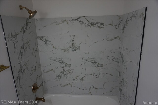 26017 Stanford St, Inkster, MI 48141 - bathroom featuring washtub / shower combination
