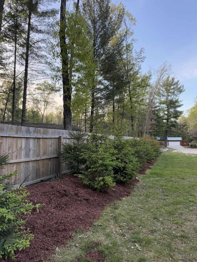1581 W Lone Pine Dr, Baldwin, MI 49304 - view of yard