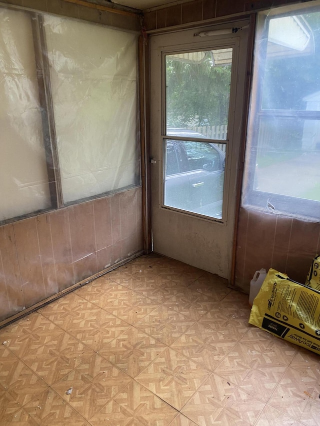 525 NE Eastern Ave NE, Grand Rapids, MI 49503 - unfurnished sunroom with healthy amount of natural light