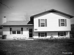 31322 Leota St, Fraser, MI 48026 - view of tri-level home