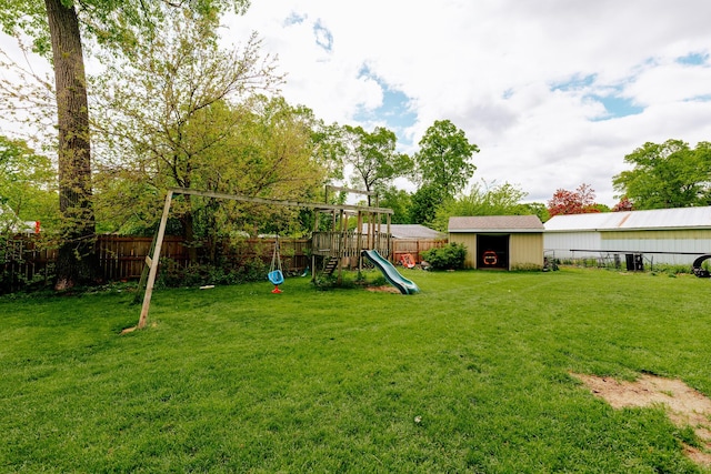 1905 Ora St, Muskegon, MI 49445 - view of yard with a playground