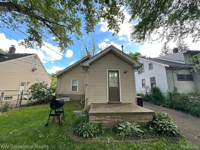 459 E Breckenridge St, Ferndale, MI 48220 - view of back of house