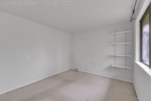 5772 Perrytown Dr, West Bloomfield, MI 48322 - unfurnished room with baseboards and carpet floors