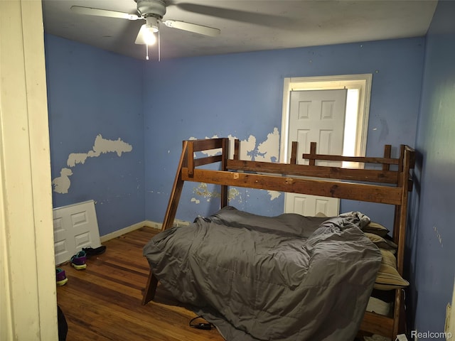 30102 Matthew St, Redford, MI 48186 - bedroom with wood finished floors and a ceiling fan