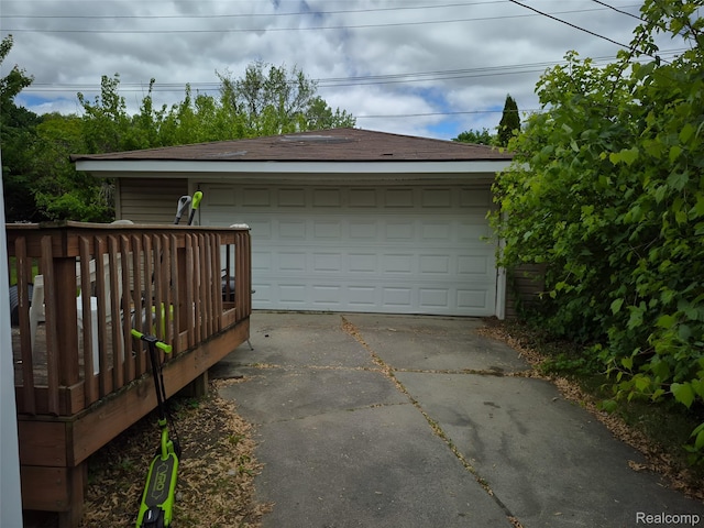 30102 Matthew St, Redford, MI 48186 - view of detached garage