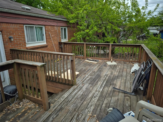 30102 Matthew St, Redford, MI 48186 - view of wooden terrace