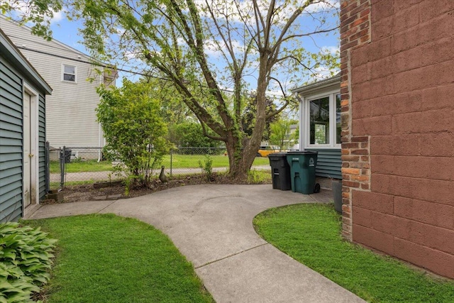 3364 Inman St, Ferndale, MI 48220 - view of yard with a patio area