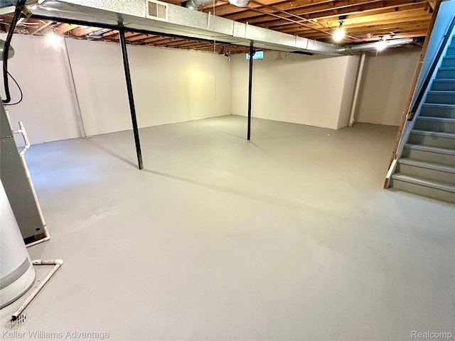 31404 Hunters Circle Dr, Farmington, MI 48334 - unfinished basement with stairway