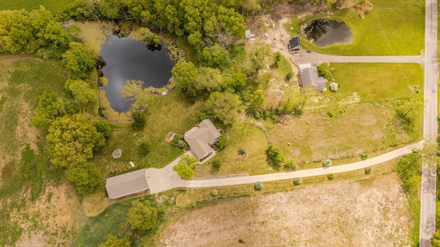 2210 Lindsey Rd, Jackson, MI 49201 - drone / aerial view of a large body of water