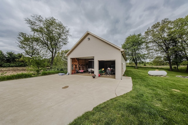 2210 Lindsey Rd, Jackson, MI 49201 - view of detached garage