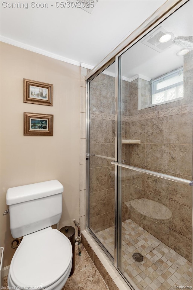 441 Mckinley Ave, Grosse Pointe Farms, MI 48236 - full bath featuring toilet and a stall shower