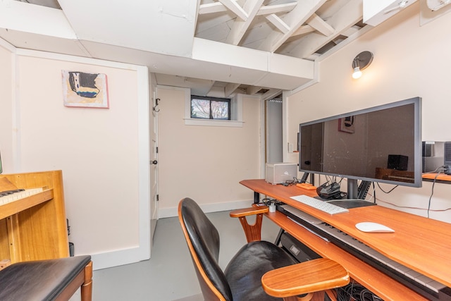 511 W Jefferson St, Ann Arbor, MI 48103 - office with finished concrete flooring and baseboards