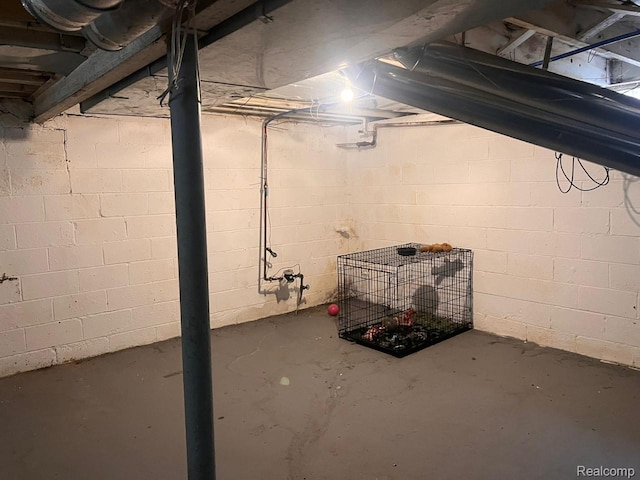 9910 Coyle St, Detroit, MI 48227 - view of unfinished basement